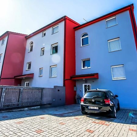 Apartments Saric Πούλα Εξωτερικό φωτογραφία