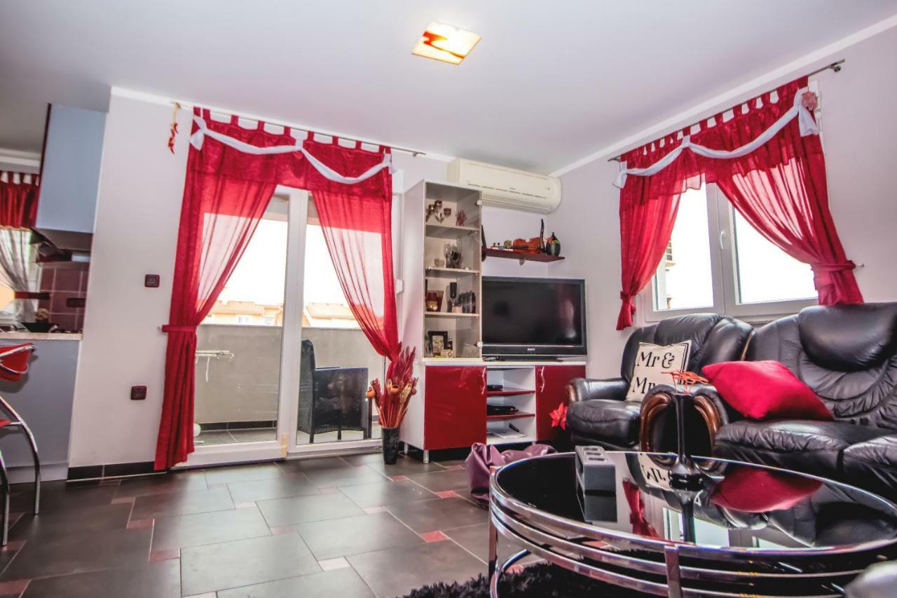 Apartments Saric Πούλα Εξωτερικό φωτογραφία