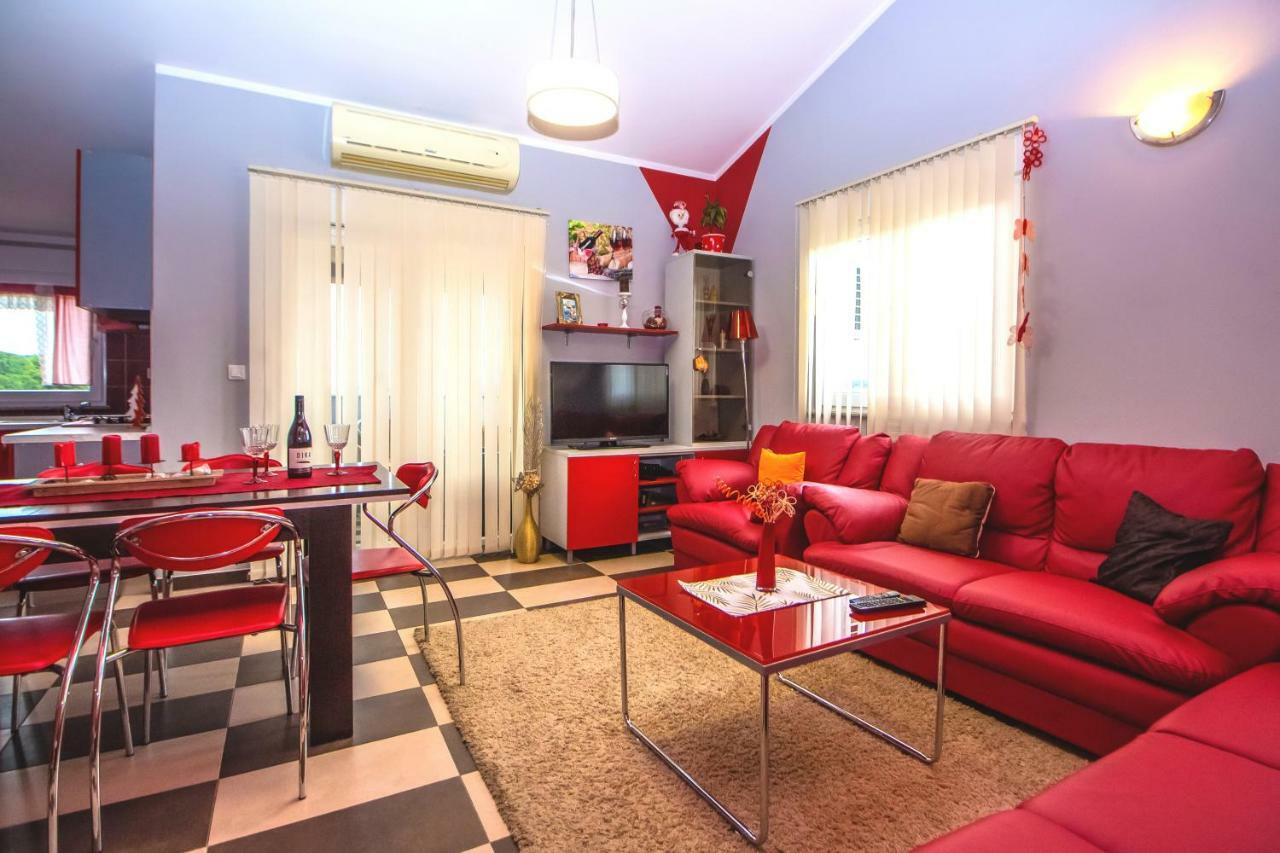 Apartments Saric Πούλα Εξωτερικό φωτογραφία