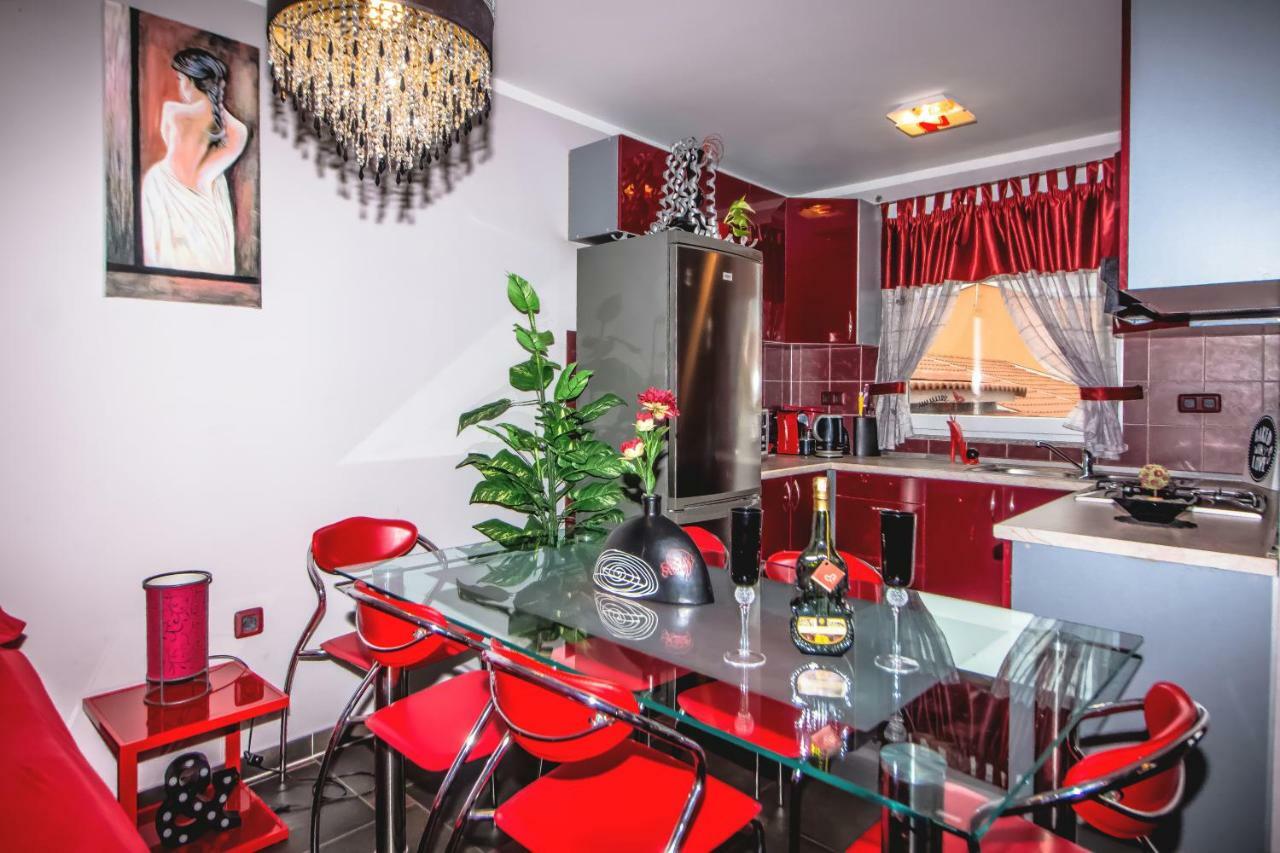 Apartments Saric Πούλα Εξωτερικό φωτογραφία