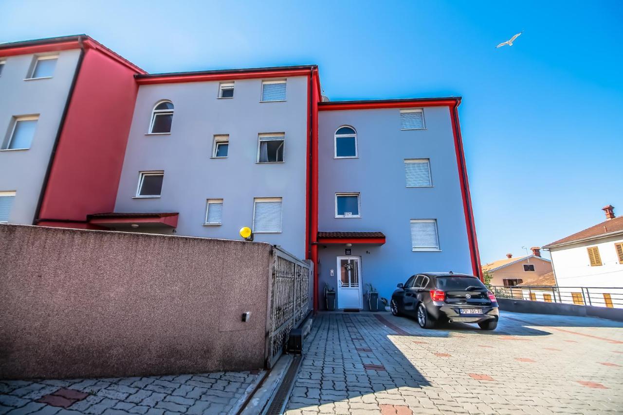 Apartments Saric Πούλα Εξωτερικό φωτογραφία