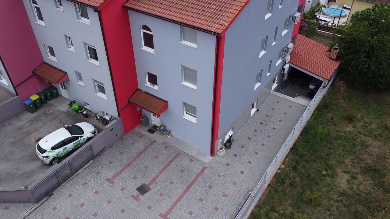 Apartments Saric Πούλα Εξωτερικό φωτογραφία